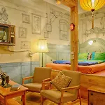 بيت شباب Lavender Circus Hostel, Doubles & Ensuites *
