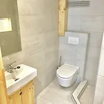 بيت شباب Lavender Circus Hostel, Doubles & Ensuites