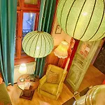 بيت شباب Lavender Circus Hostel, Doubles & Ensuites