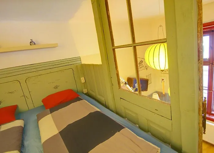 Lavender Circus Hostel, Doubles & Ensuites *