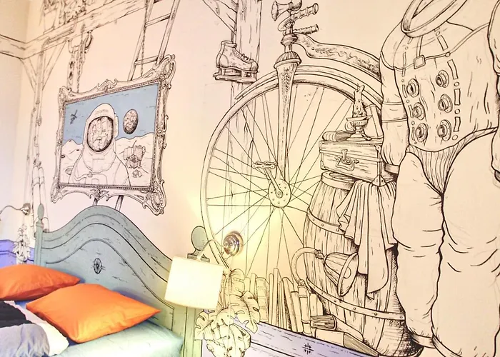 Albergue Lavender Circus Hostel, Doubles & Ensuites