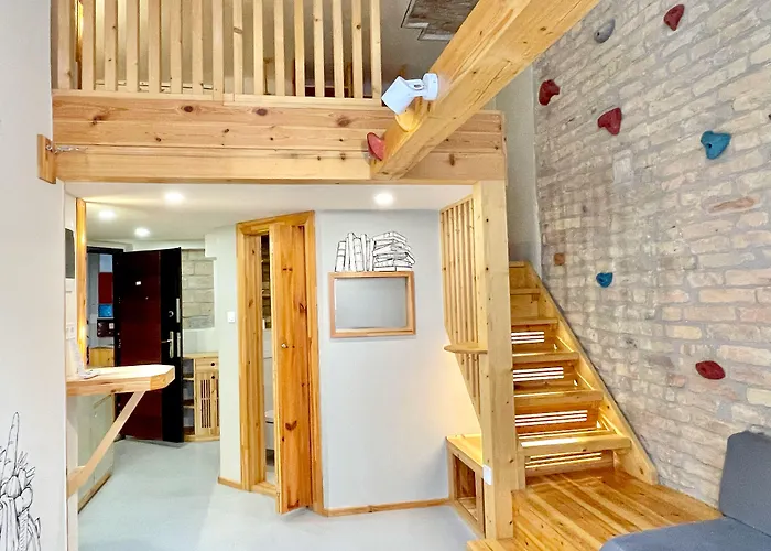 Lavender Circus Hostel, Doubles & Ensuites