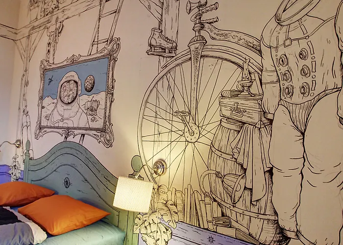 Lavender Circus Hostel, Doubles & Ensuites *