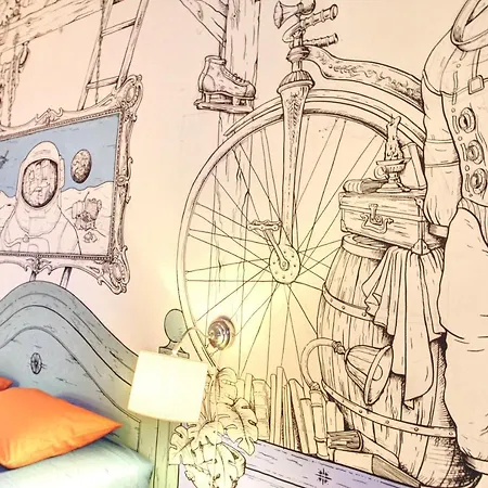 אכסניה Lavender Circus Hostel, Doubles & Ensuites