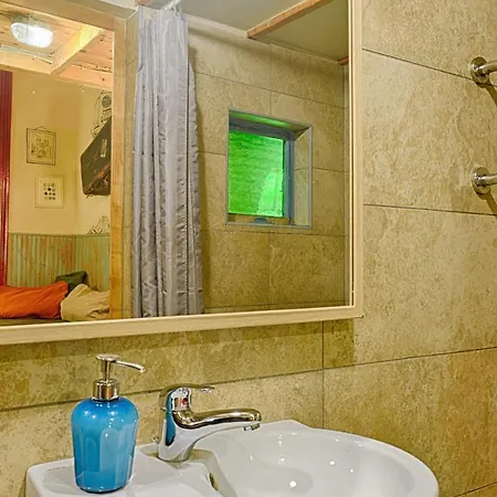 Lavender Circus Hostel, Doubles & Ensuites Albergue Budapeste
