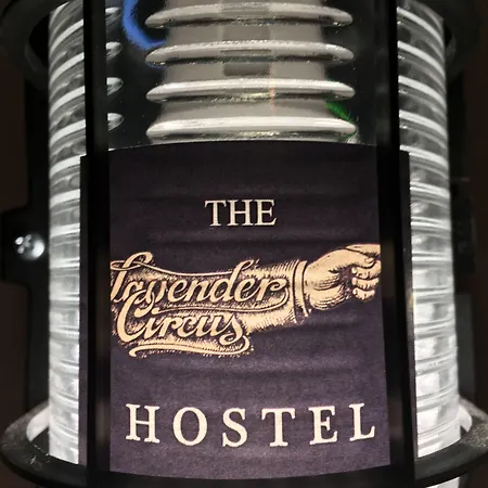 Lavender Circus Hostel, Doubles & Ensuites * בודפשט