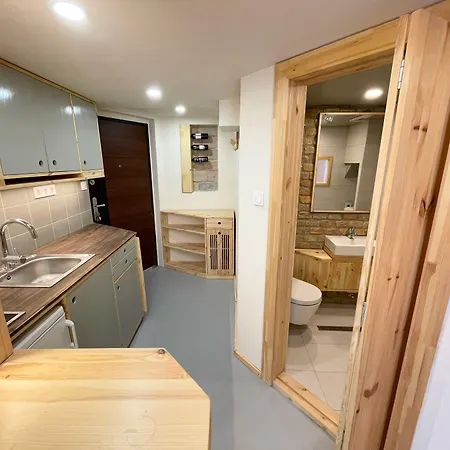 Lavender Circus Hostel, Doubles & Ensuites *