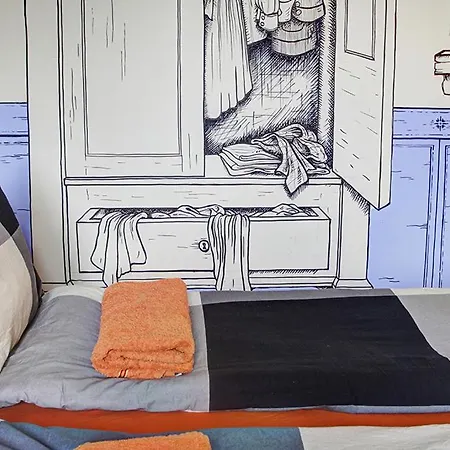 אכסניה Lavender Circus Hostel, Doubles & Ensuites בודפשט