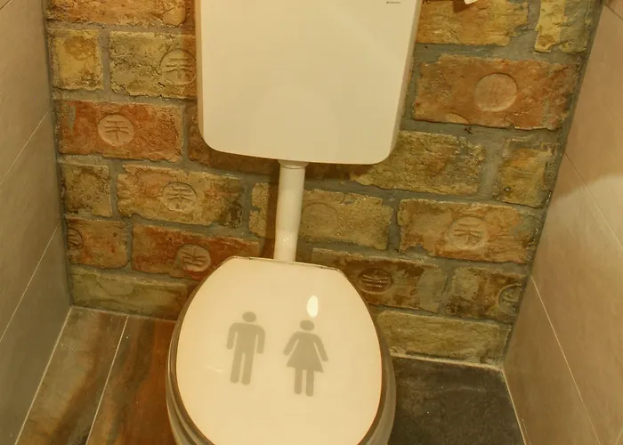 旅馆 薰衣草马戏团双人和套间旅舍 布达佩斯